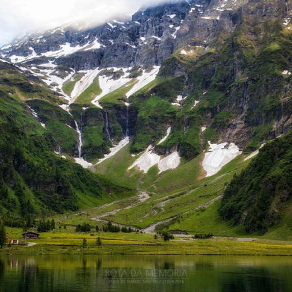 Thumbnail for Grossó-coiso-e-tal