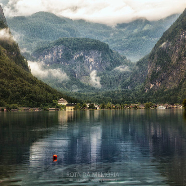 Thumbnail for Pelo Danúbio acima